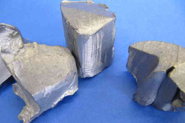 Niobium pieces